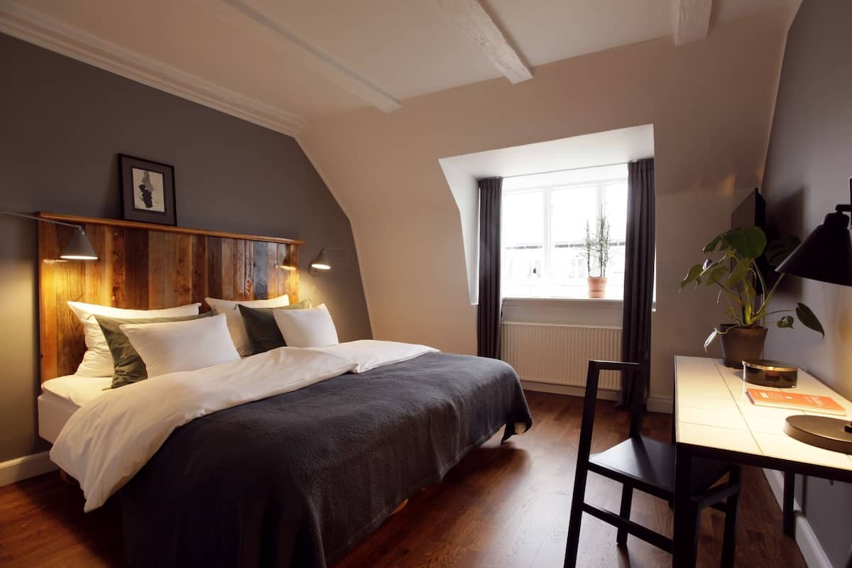 Penthouse Deluxe, 3 habitaciones, vista a la ciudad | 3 habitaciones, minibar y wifi gratis