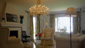 Lobby sitting area - My Villa Alexandra Marbella (Benahavis)
