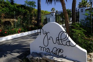 Entrada de la propiedad