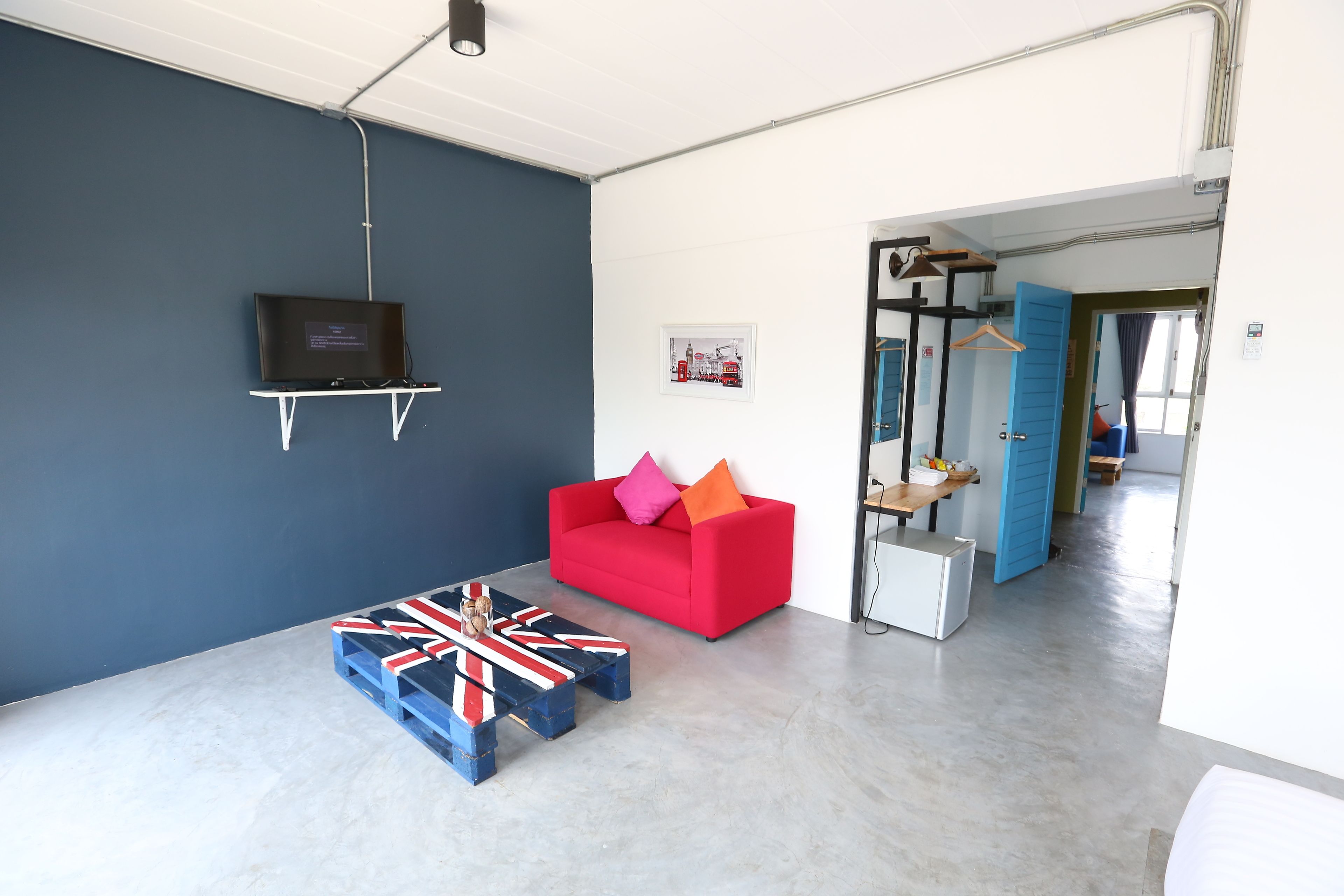 sleep tight sea view, 2nd-3rd floor | desk, cots/infant beds, rollaway beds, free wifi