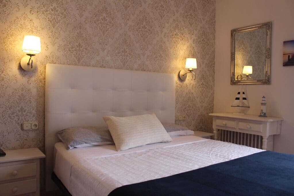 classic double room | 1 bedroom, egyptian cotton sheets, premium bedding, down duvets