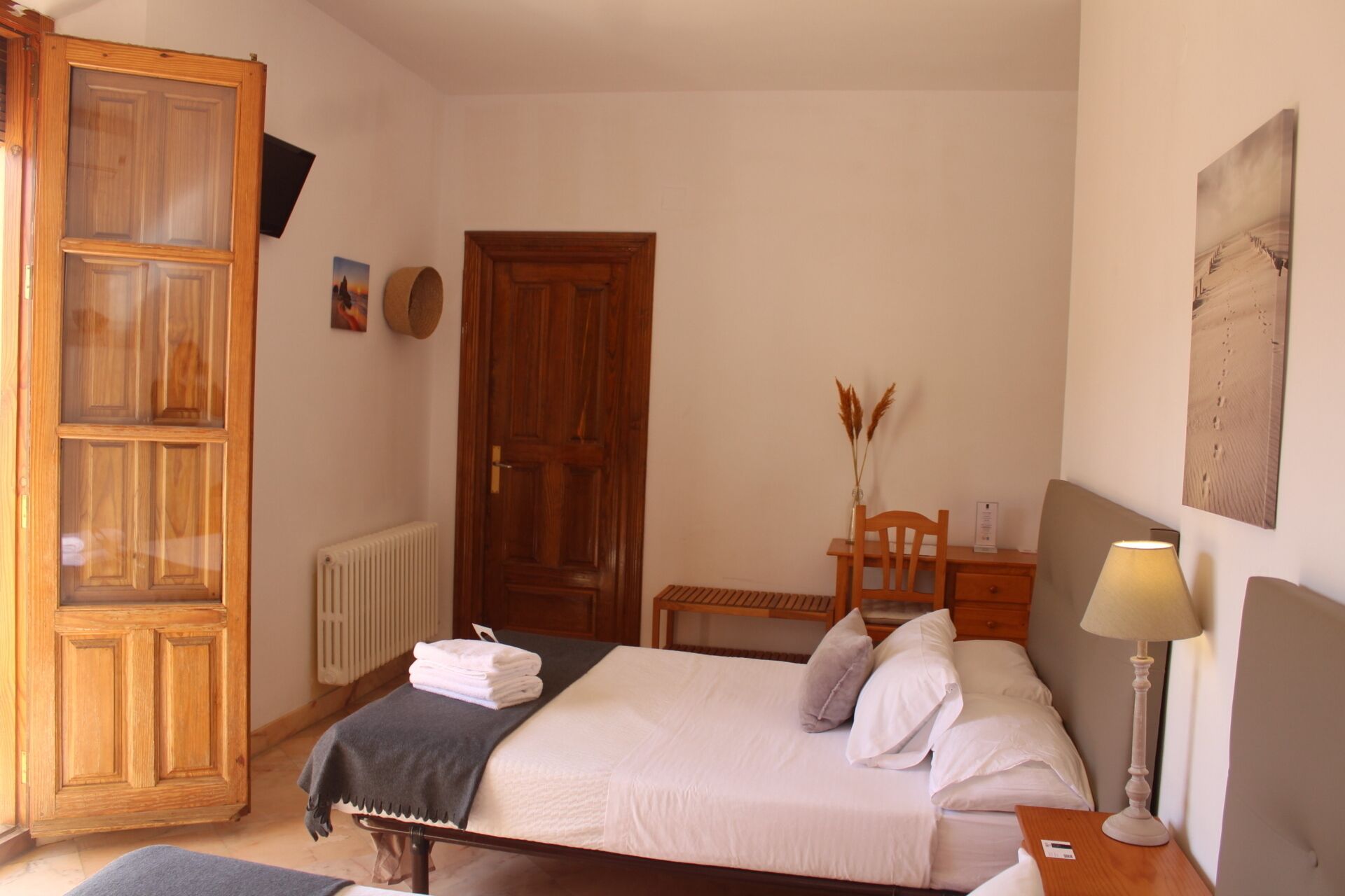 superior quadruple room | bathroom | combined shower/bathtub, free toiletries, hair dryer, bidet