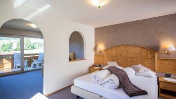 Double Room | 1 bedroom, premium bedding, down duvets, Select Comfort beds