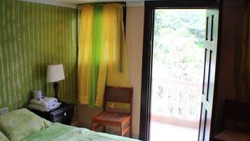 River view Double with Balcony 7 | Caja de seguridad en la habitación, wifi gratis y ropa de cama