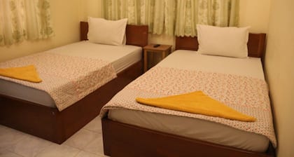 Villa Niron - Hostel