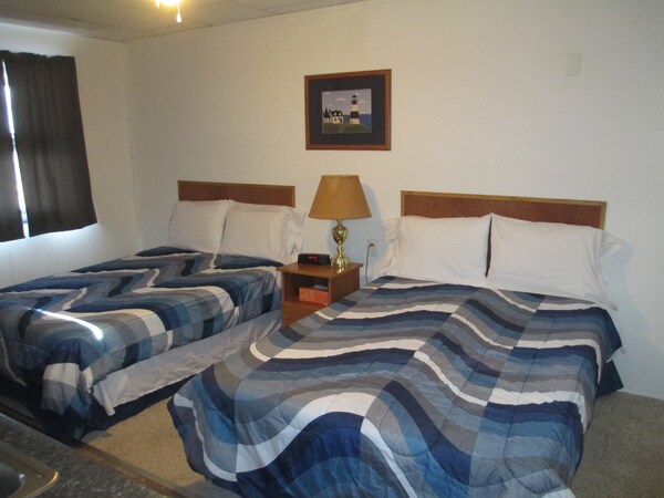 Bad Axe Motel - Michigan