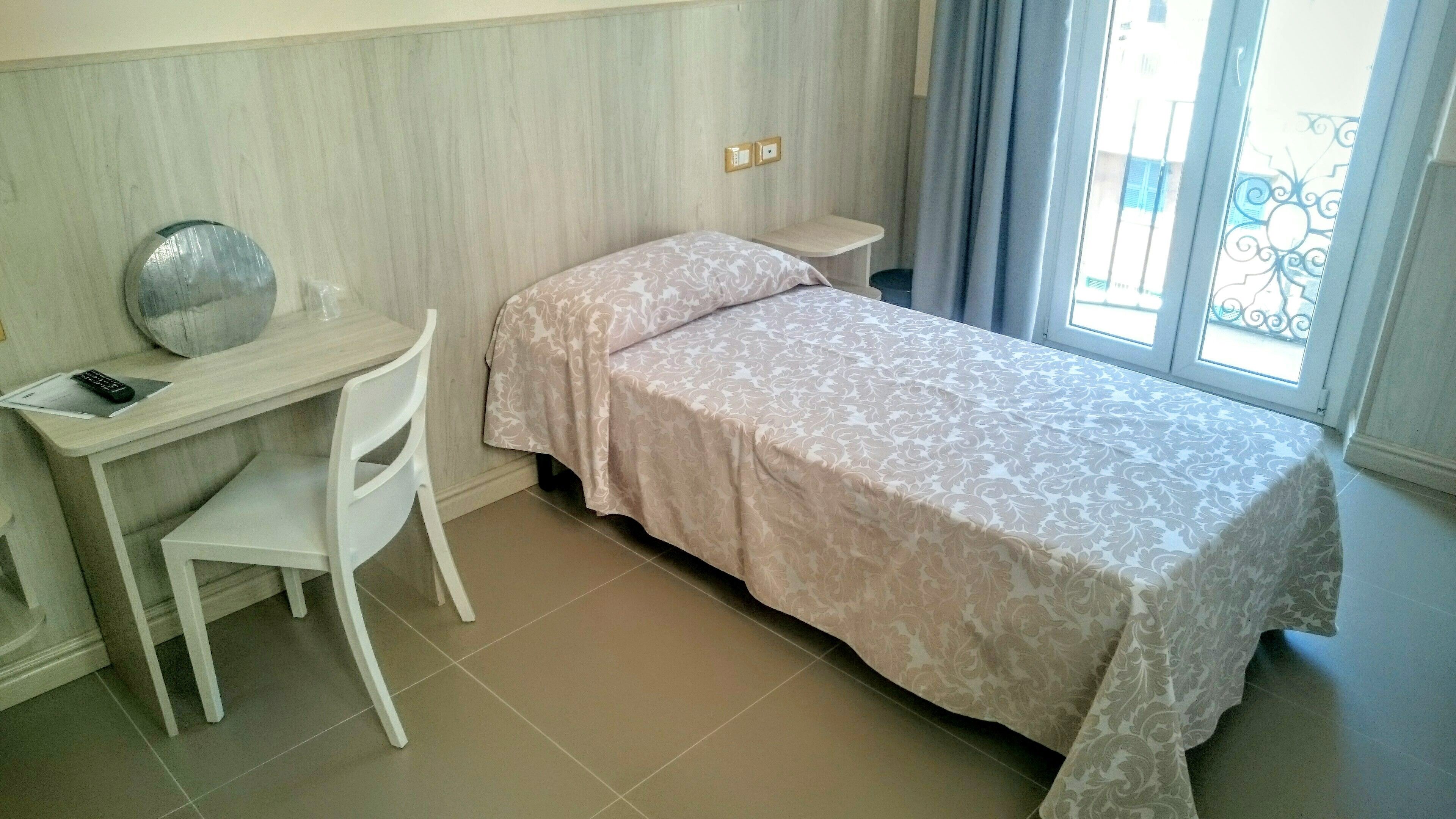 double room single use | desk, free wifi