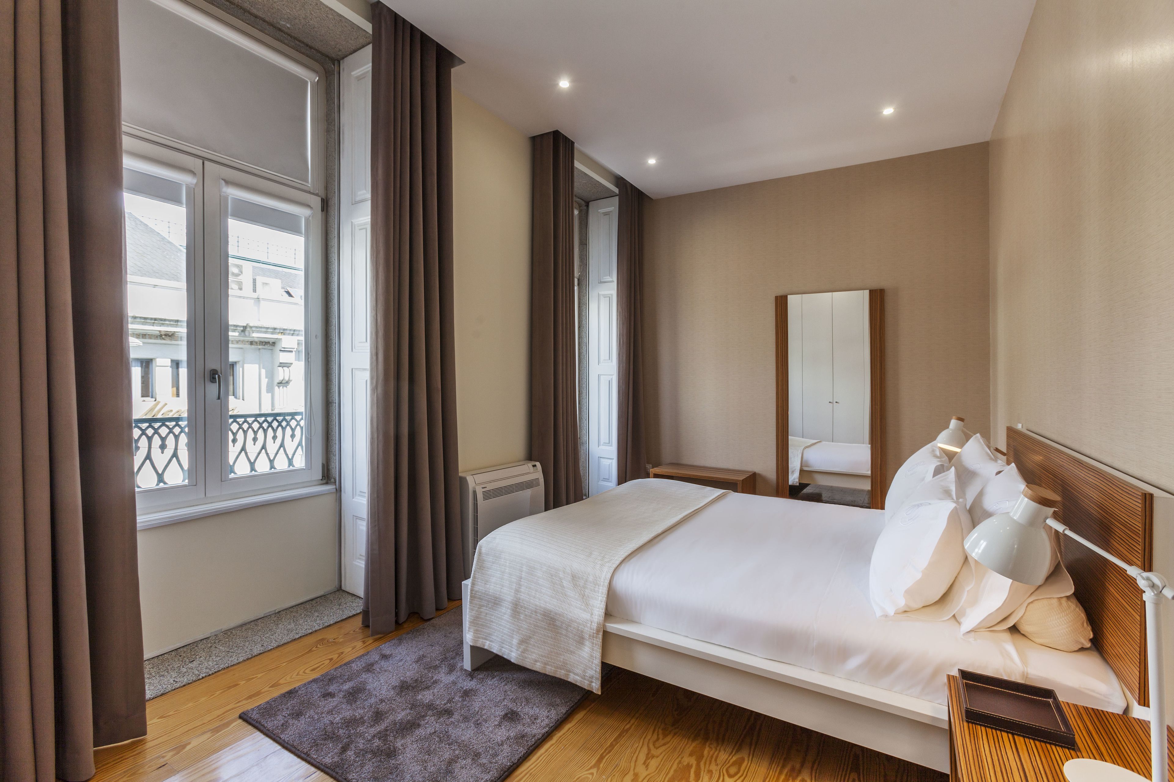 Deluxe Apartment, City View