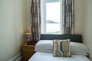 Free WiFi, bed sheets - Corran House Guest House & Hostel (Oban)
