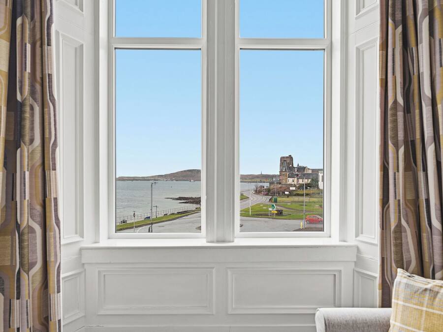 Comfort Double Room, Private Bathroom, Sea View | Free WiFi, bed sheets