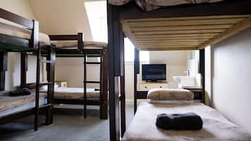 Bunk room for 6 (Private 6 bed Bunk Room) | Gratis wi-fi och sängkläder