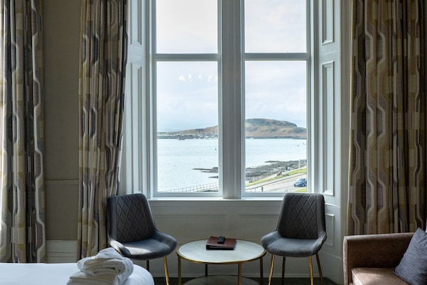 Comfort Double Room, Private Bathroom, Sea View | Free WiFi, bed sheets