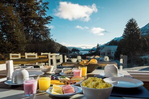 Desayuno buffet incluido todos los días