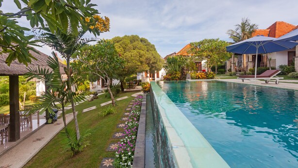 Outdoor pool - ZEN Premium Pecatu Tanjung Simah (Pecatu)