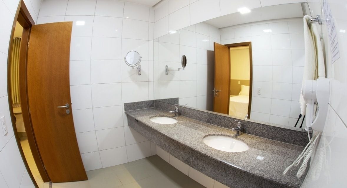 executive room, 1 bedroom | bathroom sink