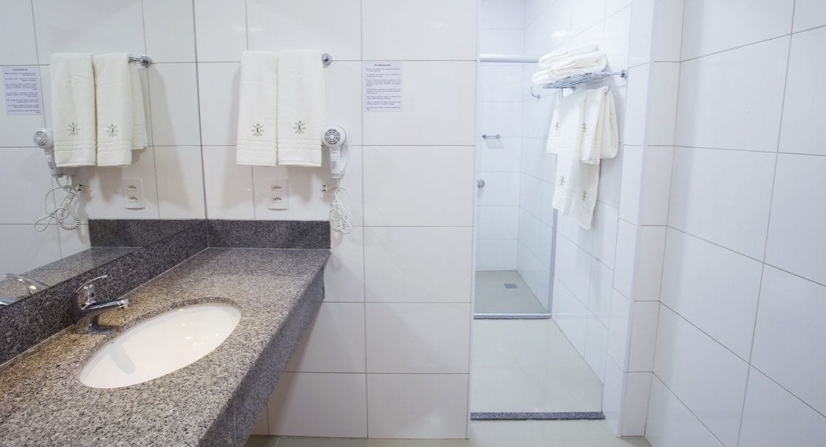 executive room, 1 bedroom | bathroom | free toiletries, hair dryer, towels