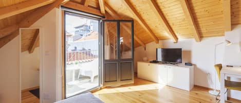 Loft, Balcony, City View | Room amenity