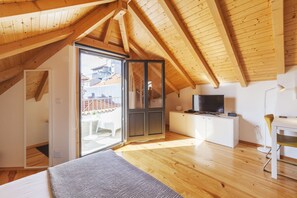 Loft, Balcony, City View | Room amenity - BO - Almada 340 (Porto)