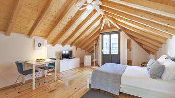 Loft, balcón | Ropa de cama de alta calidad y sistema de insonorización