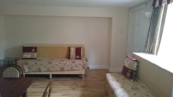 Deluxe Apartment, 1 Bedroom | 1 bedroom, desk, blackout curtains, iron/ironing board