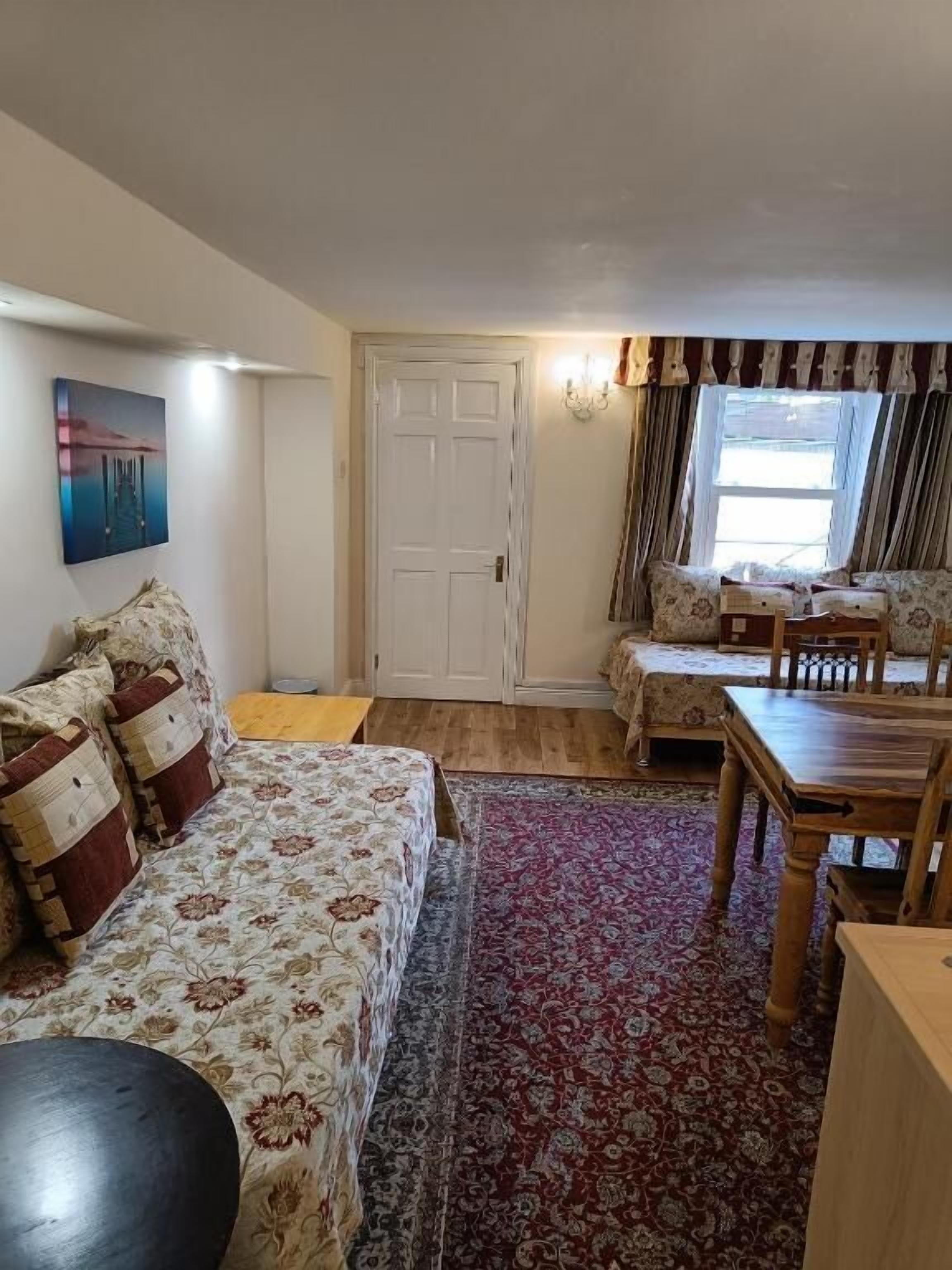 Smart TV 40-inci dengan saluran TV digital