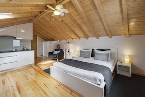 Loft, balcon | Literie de qualité supérieure, chambres insonorisées