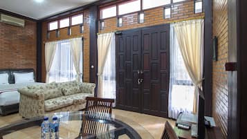 Double Room | Desk, blackout curtains, free WiFi