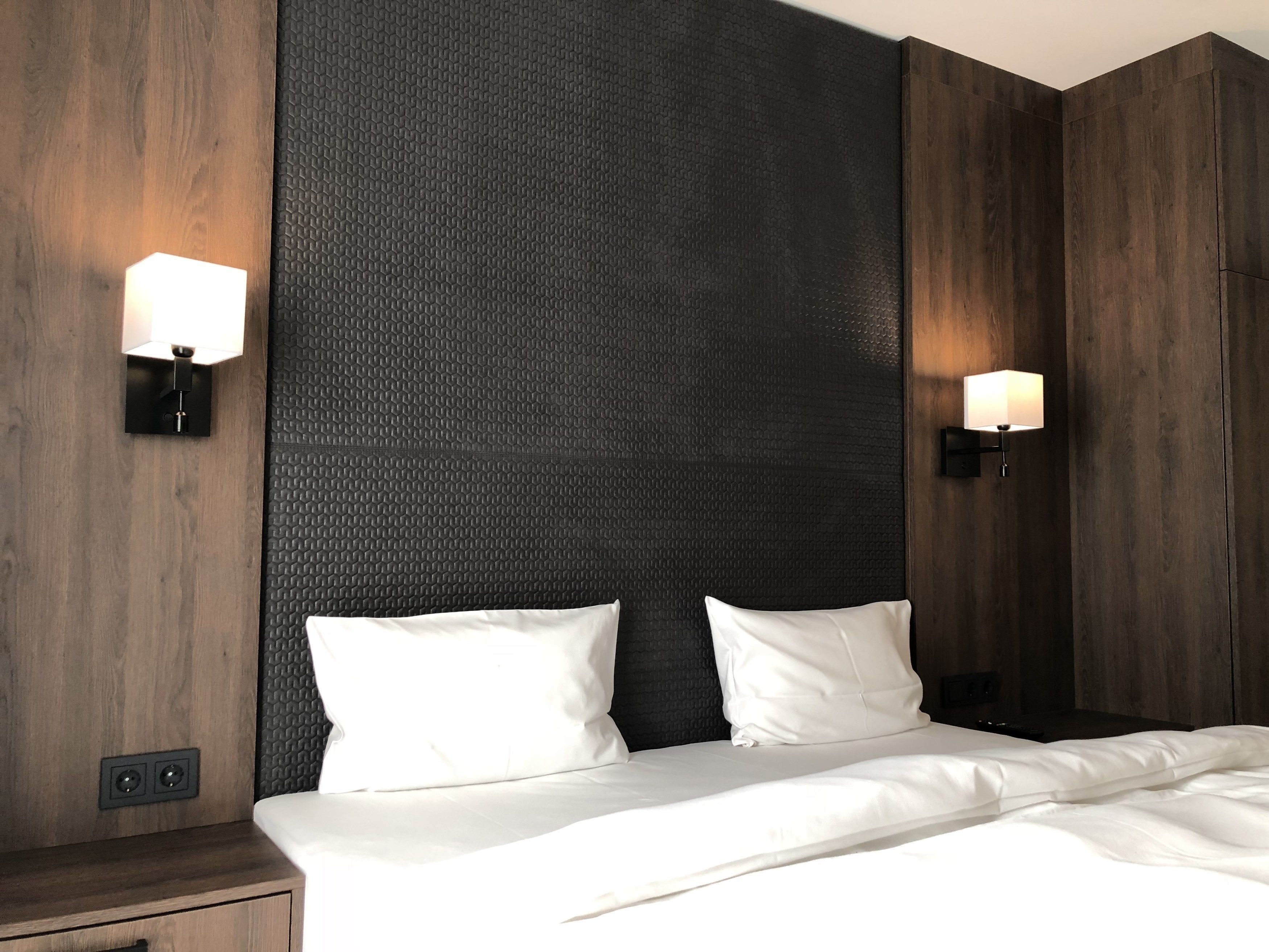 studio with king bed | hypo-allergenic bedding, desk, soundproofing, free wifi