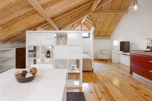 Superior Loft | In-room dining