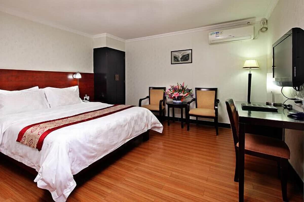 Shower, free toiletries, slippers, towels