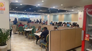 Lunch and dinner served  - Guang Dong Hotel (Guangzhou)