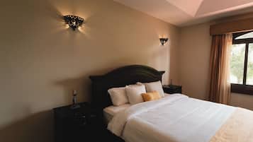 Presidential Suite, 3 Bedrooms, 2 Bathrooms, Lake View | Minibar, in-room safe, desk, iron/ironing board