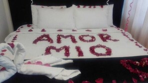 Phòng đôi Executive, 1 giường đôi, phòng tắm riêng, quang cảnh sân vườn | Minibar, trang trí khác biệt, trang bị nội thất với thiết kế riêng biệt 