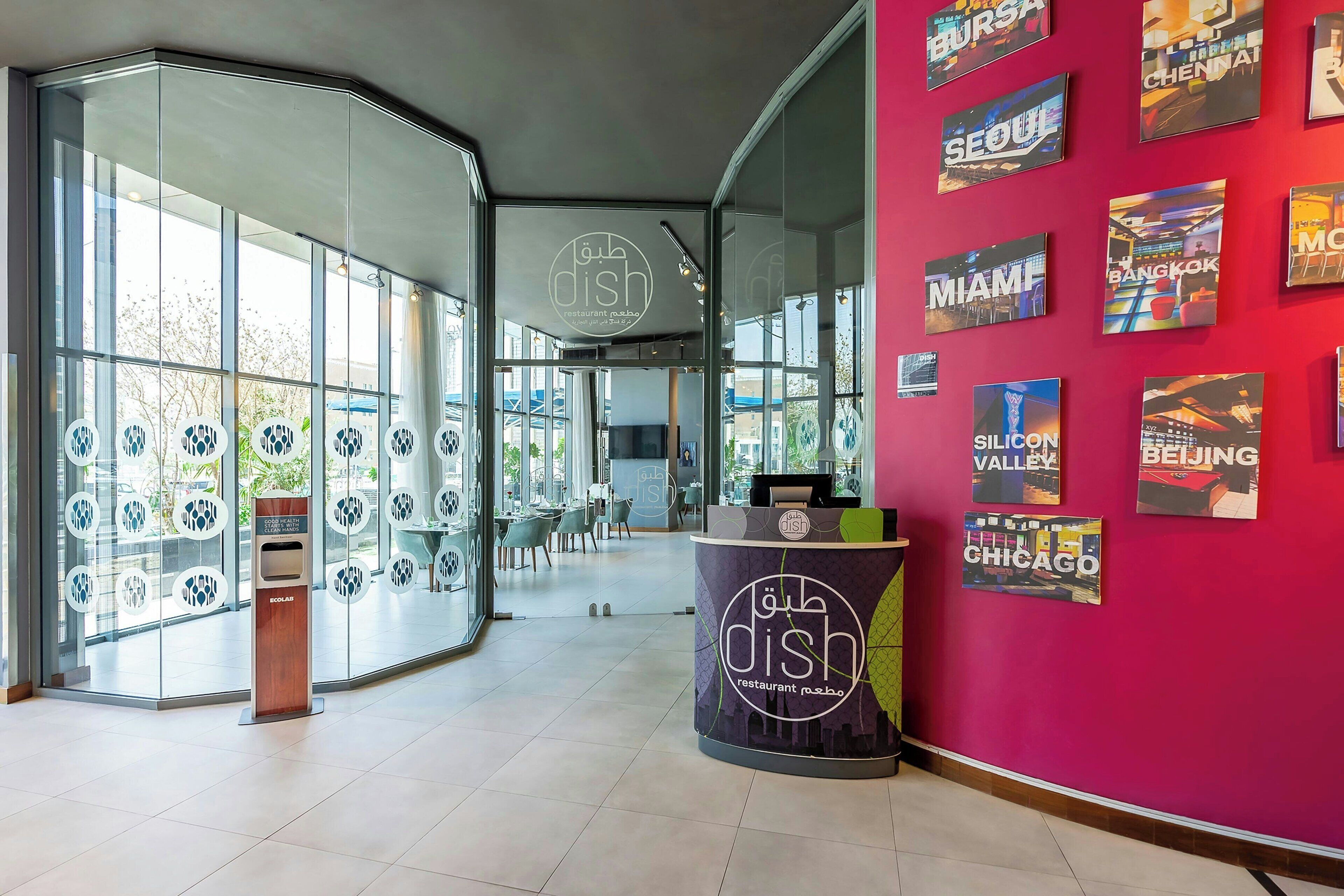 breakfast, lunch, dinner served; international cuisine