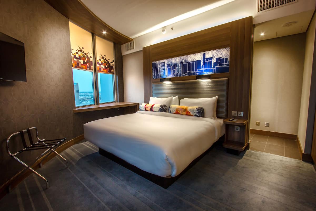 1 bedroom, in-room safe, desk, soundproofing