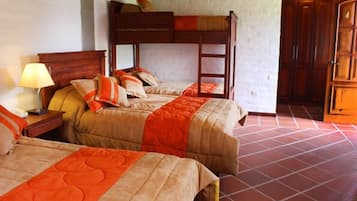 Ropa de cama de alta calidad y minibar