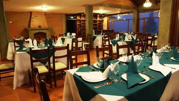 Desayuno completo incluido todos los días