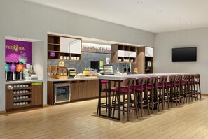 Free daily on-the-go breakfast - Home2 Suites by Hilton Houston Energy Corridor (Houston)