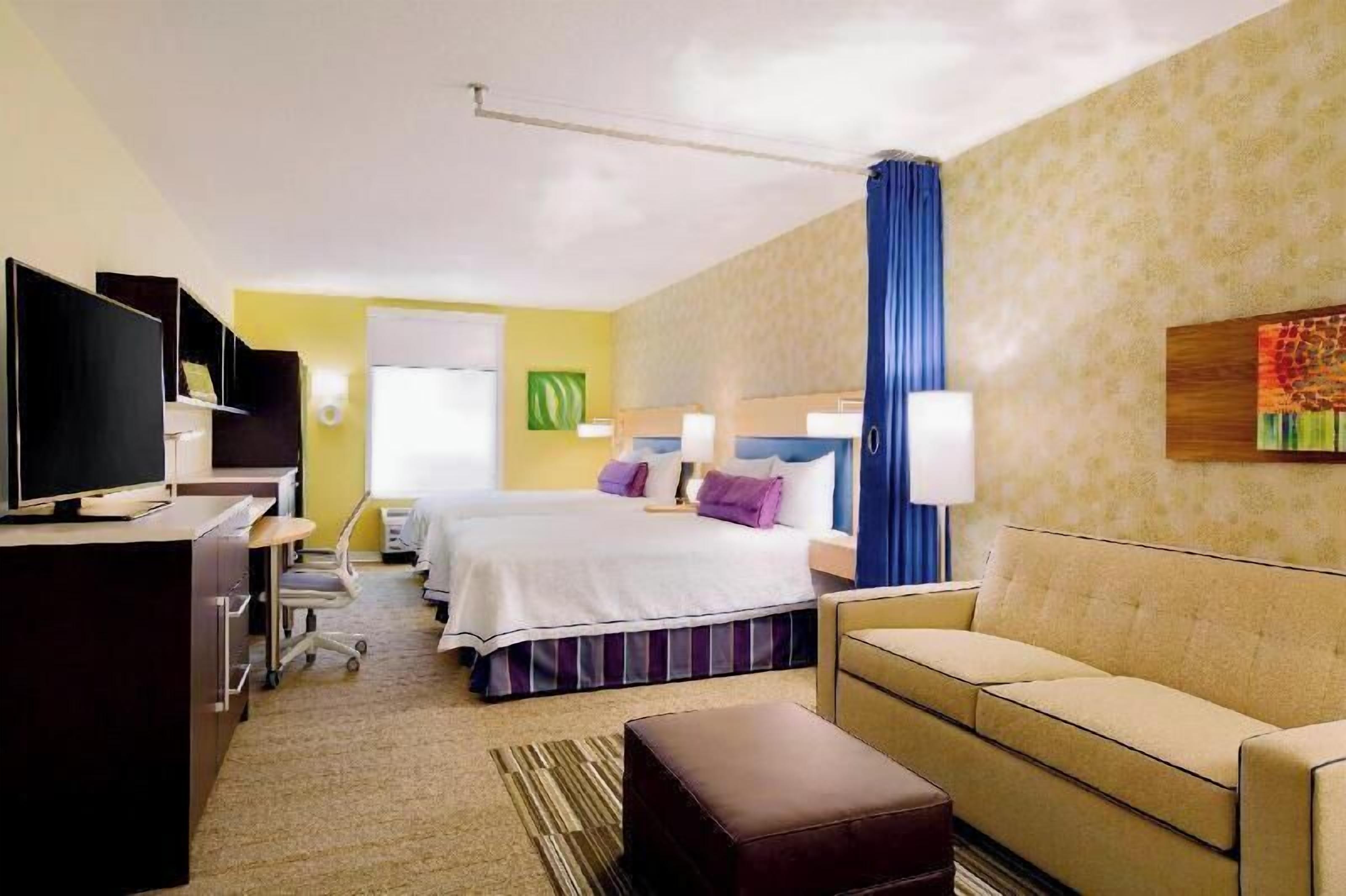 In-room safe, desk, laptop workspace, blackout curtains