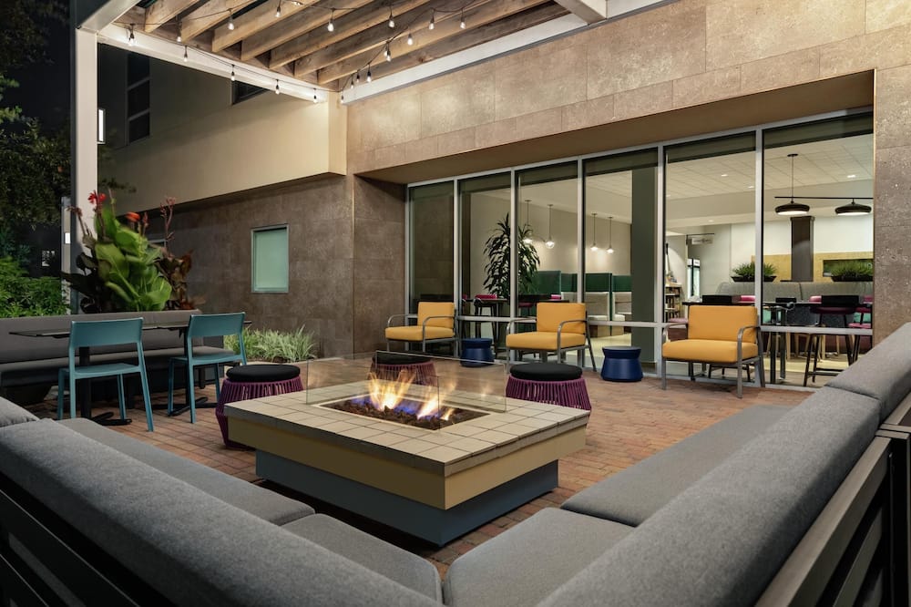 Home2 Suites by Hilton Houston Energy Corridor