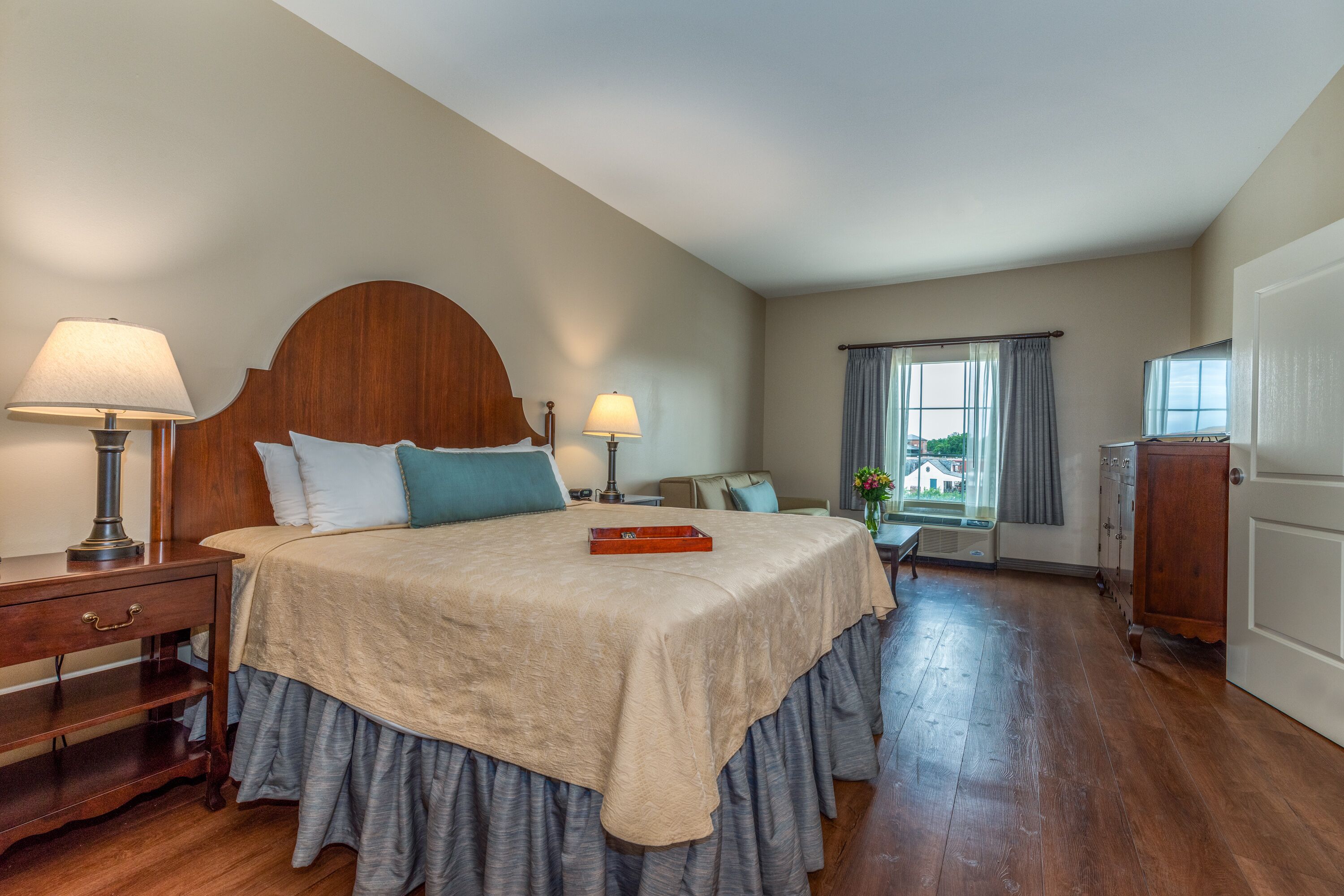 premium bedding, memory-foam beds, in-room safe, individually decorated