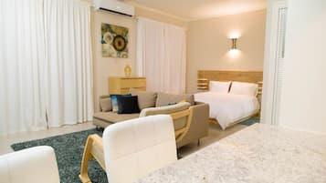 Superior Apartment, 1 Bedroom, Ensuite | 1 bedroom, Egyptian cotton sheets, in-room safe, individually decorated