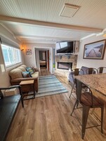 Suite, Multiple Beds, Kitchen, Lake View | Living area | 32-inch flat-screen TV with cable channels, TV