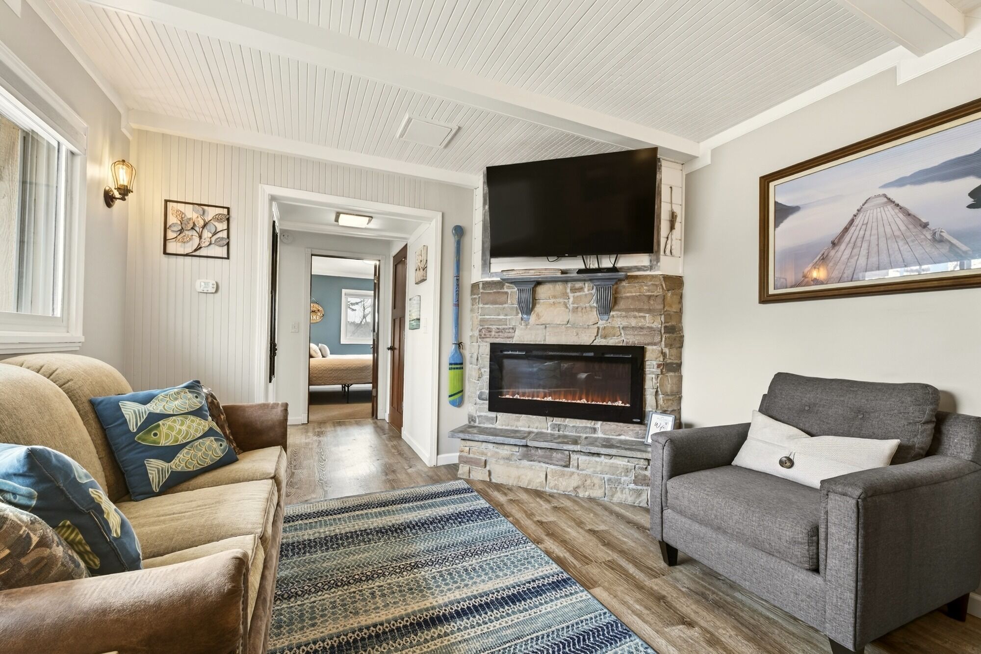 Suite, 2 Bedrooms, Kitchen, Lake View | Living area | 32-inch flat-screen TV with cable channels, TV