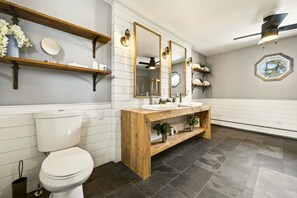Deluxe-Zimmer, Seeblick | Badezimmer