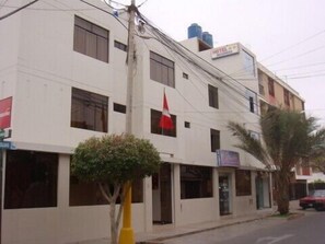 Exterior - Hotel Begonias - Chiclayo (Chiclayo)