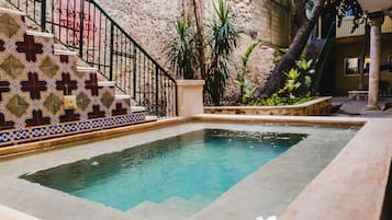 Alberca al aire libre