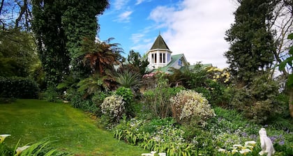 Country Villa Estate