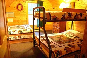 Luxury Cabin, 4 Bedrooms, Accessible, Allergy Friendly | 1 bedroom, hypo-allergenic bedding, individually decorated