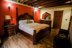 Phòng Suite, 1 giường cỡ king, bồn tắm nước nóng | Minibar, két bảo mật tại phòng, bàn ủi/dụng cụ ủi quần áo 